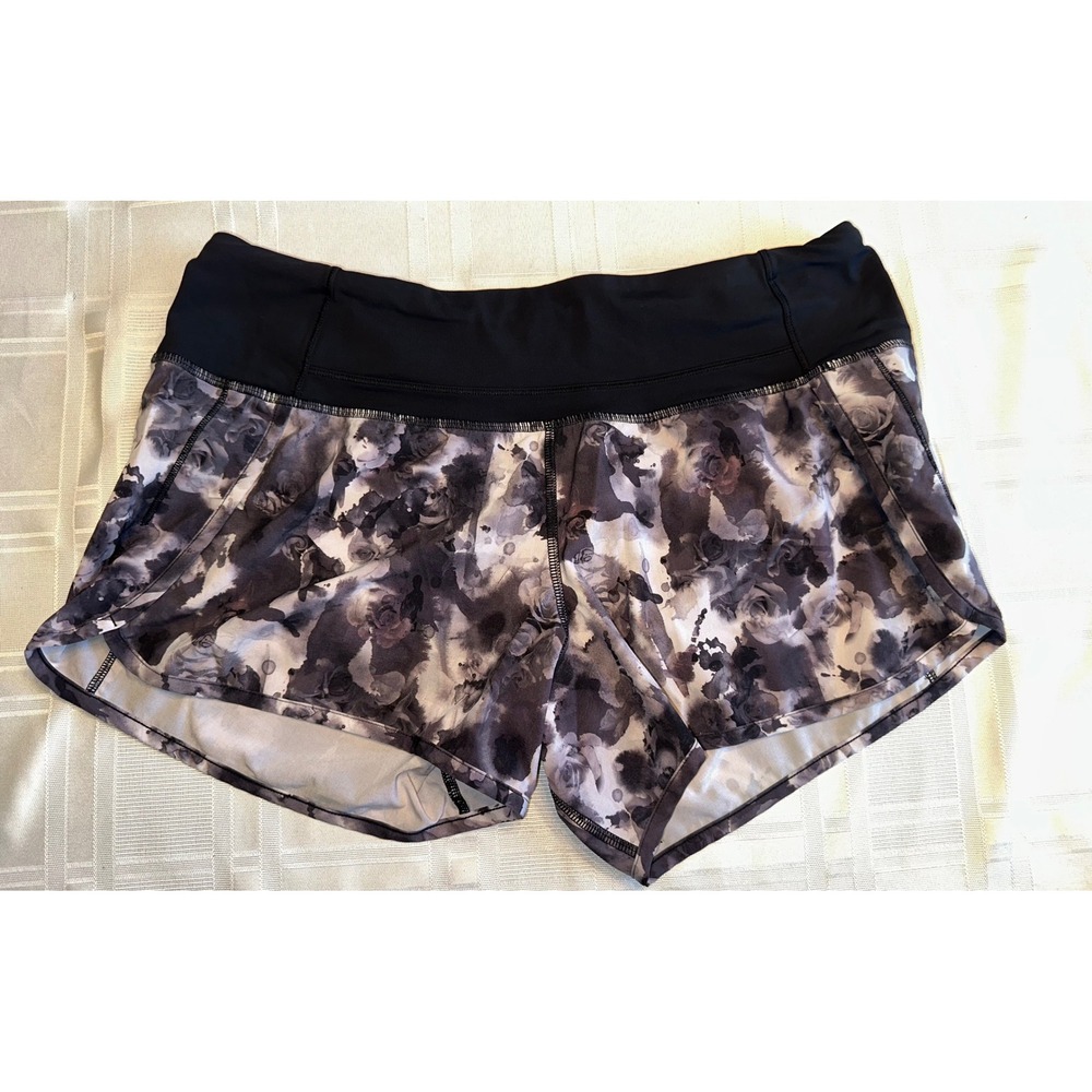 Lululemon Shorts Womens 8 Black Floral Speed Up Running Mid Rise 2.5 Inseam